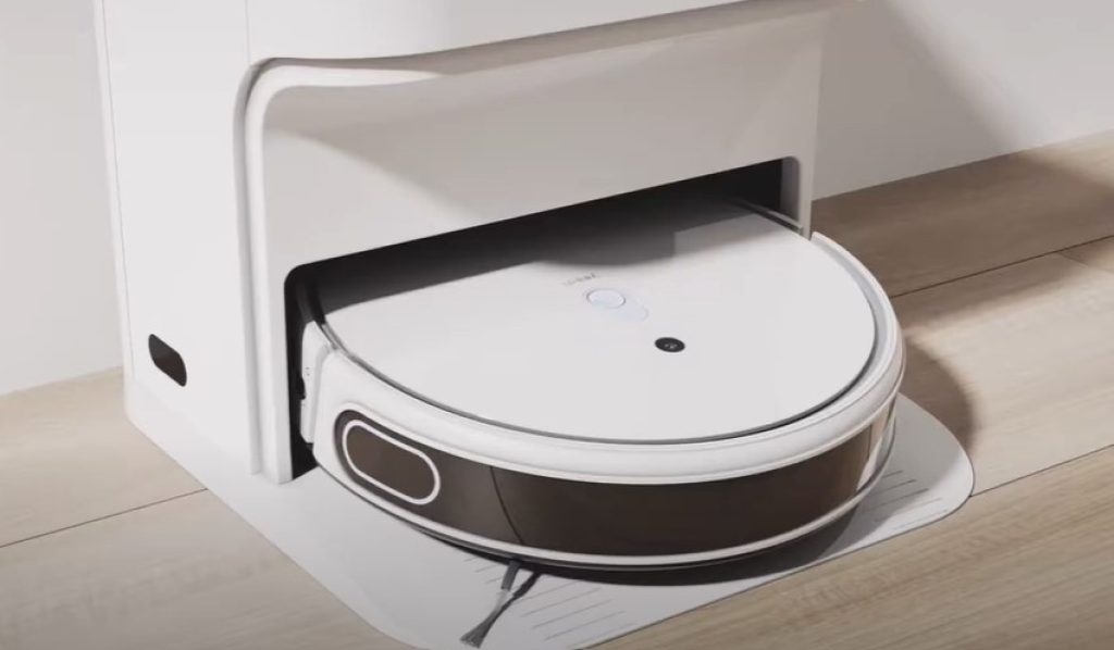 Robot aspirateur laveur Yeedi Mop Station